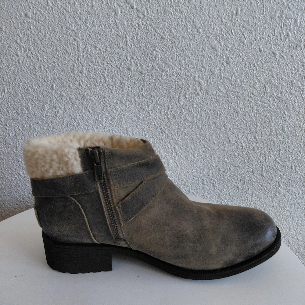 UGG Waterproof Leather Chelsea Zipper Ankle Booties